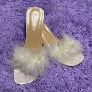 Feather clear block 1.5” heels